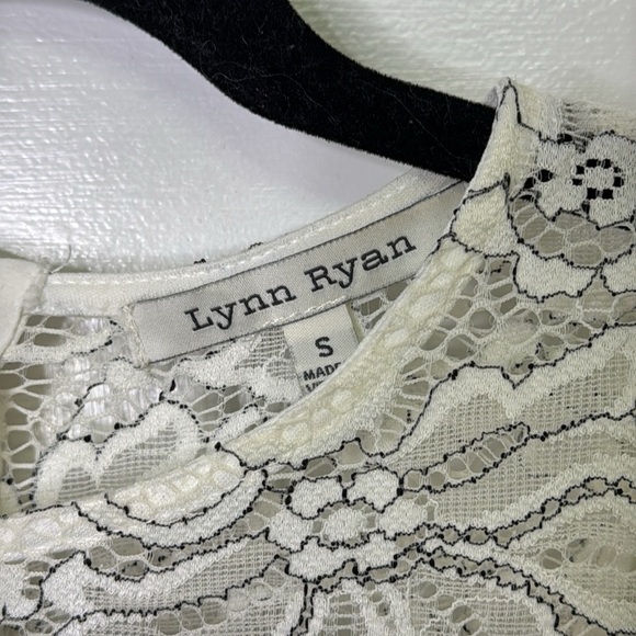 Cream Short Sleeve Lace Blouse with Embellished Design - Picture 2 of 9